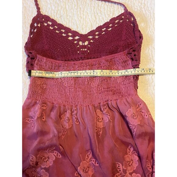 Guess Pink Hailey Crochet Embroidered Halter Top Viscose Silk Women’s Sz Large - Picture 14 of 14